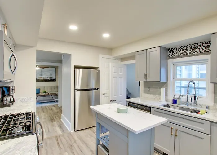 Coastal Comfort & Golfers' Paradise In Sheboygan!