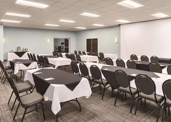 Radisson Hotel And Conference Center Fond Du Lac